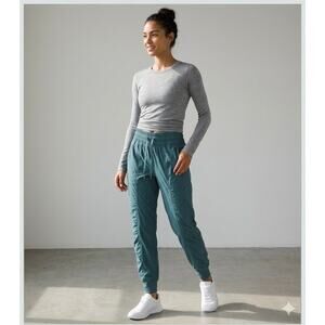 Lululemon Storm Teal Dance Studio Mid-Rise Joggers 29" Swift Fabric EUC Size 6